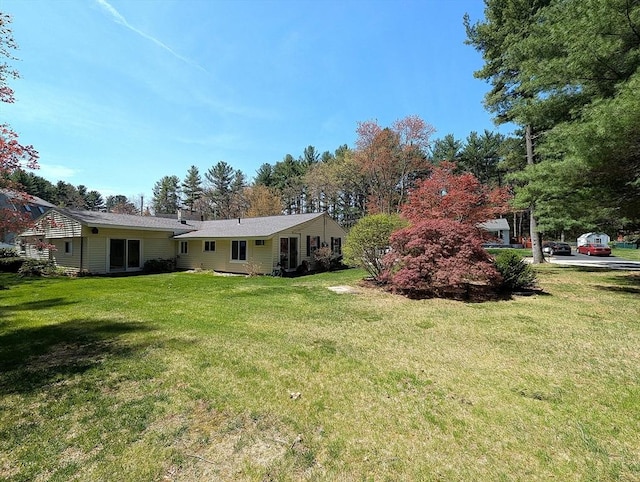 22 Newton Ave, Tewksbury, MA 01876 - view of grassy yard