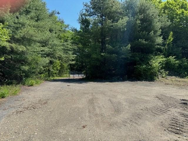 Listing photo 2 for 0 Gardner Rd, Hubbardston MA 01452