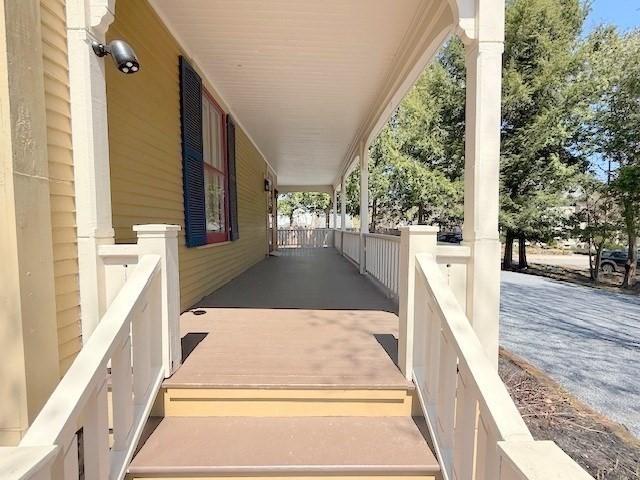 41 Bulkley, Williamstown, MA 01267 - view of covered porch