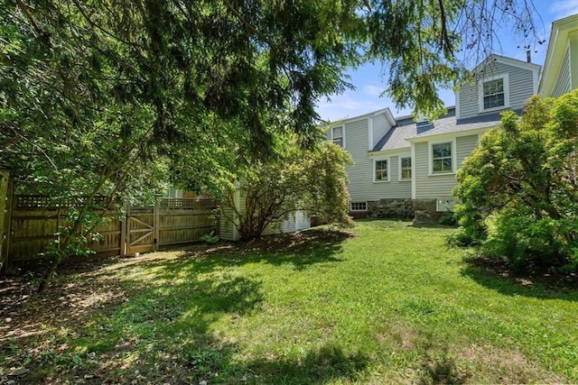 163/165 Highland St, Dedham, MA 02026 - view of yard