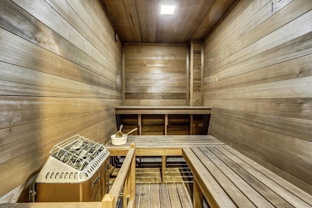 view of sauna / steam room