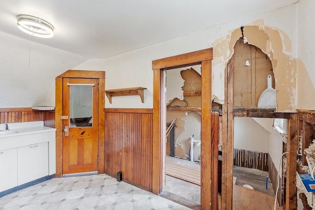 30 Cottage St, Orange, MA 01364