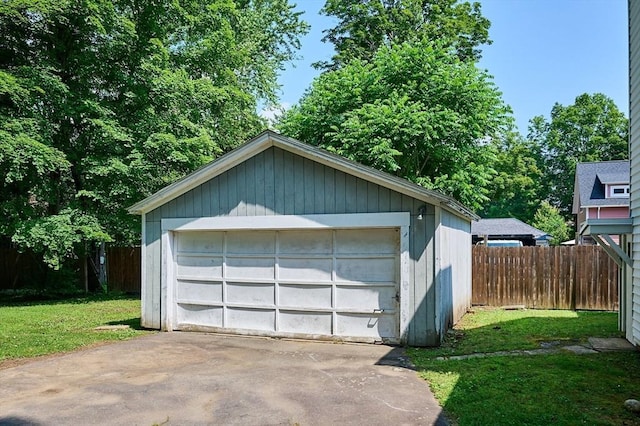 154 N Maple St, Northampton, MA 01062 - view of detached garage