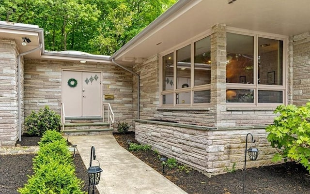 124 Mount Vernon Rd W, Weymouth, MA 02189 - view of property entrance