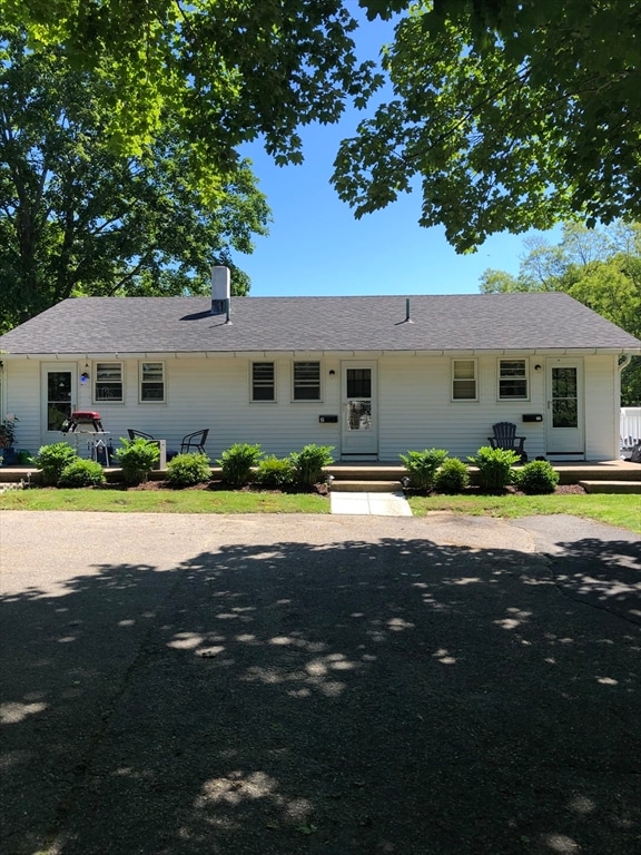 view of single story home