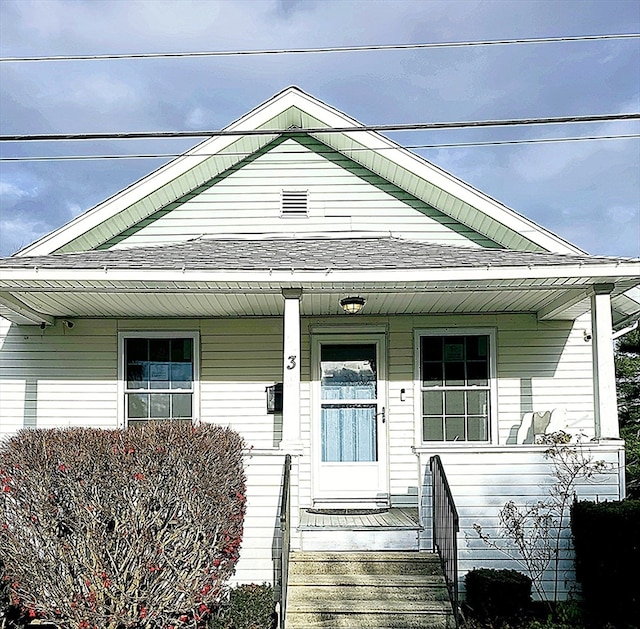 view of front of house with a porch