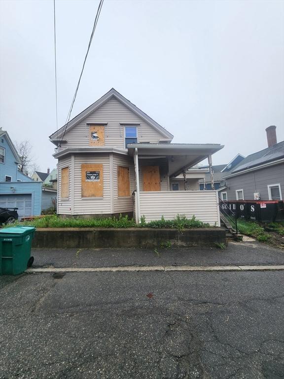bungalow-style house with a porch