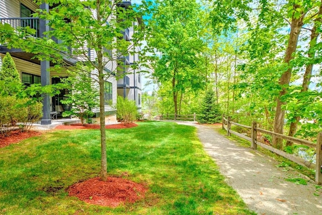 11 Cushing Pl Unit 106, Chelmsford, MA 01824 - view of yard