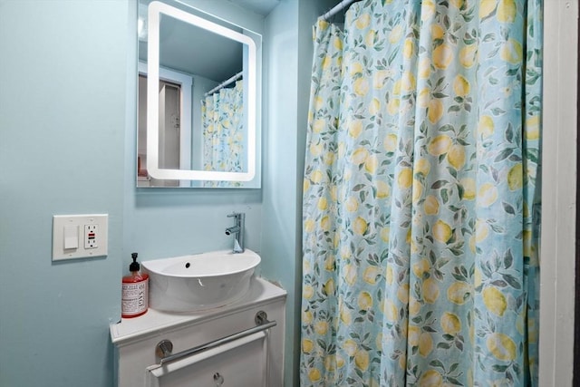 11 Congress St, Newburyport, MA 01950 - bathroom with vanity and a shower with shower curtain