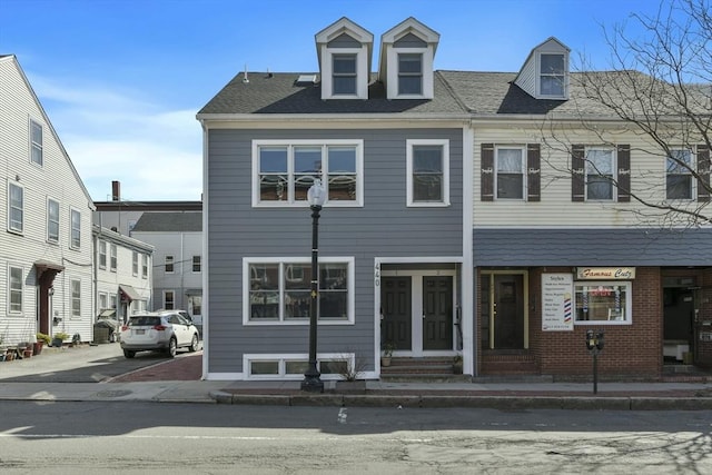 440 Cambridge St Unit 2, Cambridge, MA 02141 - view of property with entry steps