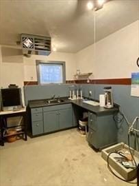 kitchen featuring sink