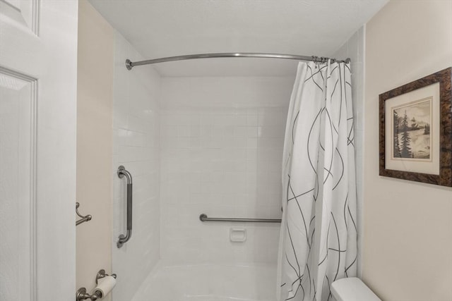 49 Melrose St Unit 4E, Melrose, MA 02176 - full bathroom featuring shower / bath combination with curtain and toilet