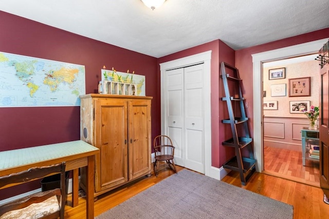 19 Beal Rd, Waltham, MA 02453 - sitting room featuring light wood-type flooring