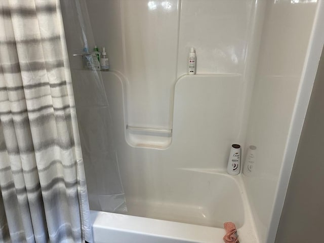 83C Maple Ave Unit C, Rutland, MA 01543 - full bathroom featuring shower / bath combo with shower curtain