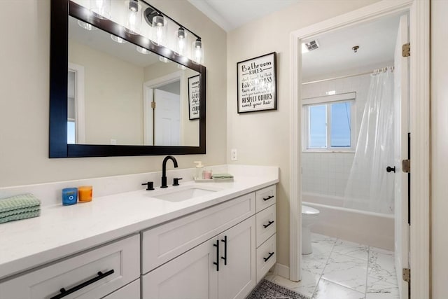 full bathroom with toilet, vanity, and shower / bath combo