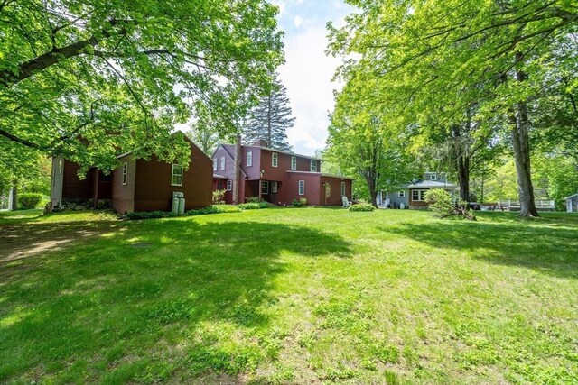 9 Eaton St, Gardner, MA 01440 - view of green lawn