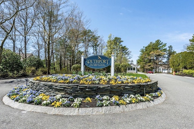 12 Kettle Ln Unit 31, Mashpee, MA 02649 - view of community / neighborhood sign