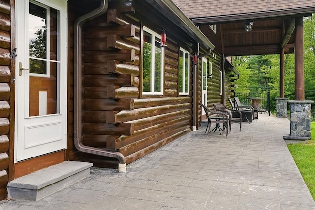 4 Paddock Rd, Rutland, MA 01543 - view of porch