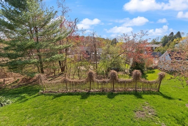 24 Hodgkins Dr, Ipswich, MA 01938 - view of yard