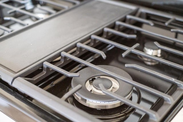 100 Magnolia Ave Unit 26, Lynn, MA 01904 - kitchen view of gas cooktop