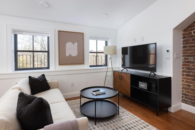 211 W Springfield St, Boston, MA 02118 - living area with wood finished floors and baseboards