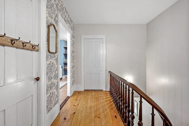 2 Oxford Pl, Worcester, MA 01609 - corridor featuring light wood-style flooring and baseboards