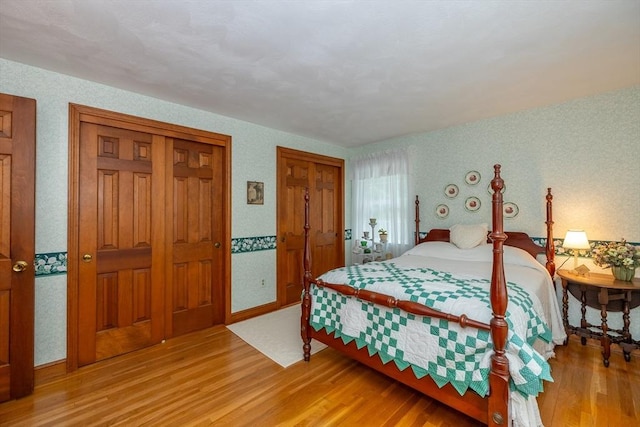21 Overlook Dr, Chelmsford, MA 01824 - bedroom featuring light wood-style floors