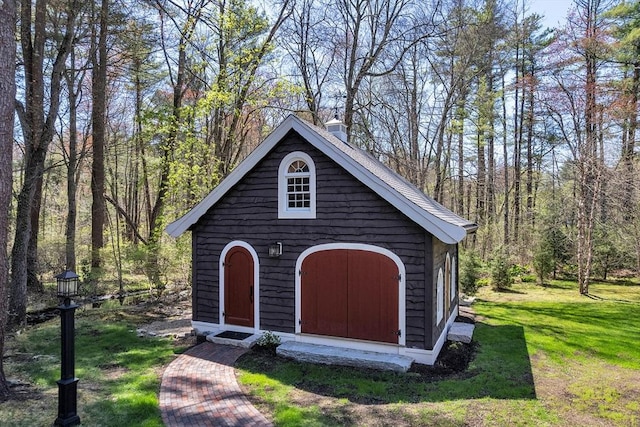 12 Old Meadow Rd, Dover, MA 02030 - view of outbuilding with an outdoor structure and a wooded view