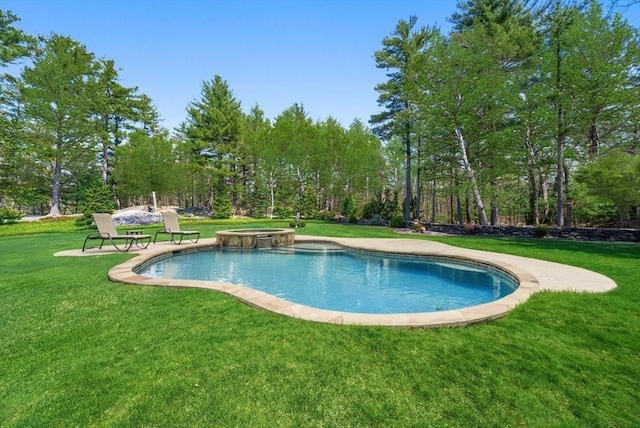 32-70 Lazell St, Hingham, MA 02043 - view of swimming pool featuring a yard and a pool with connected hot tub