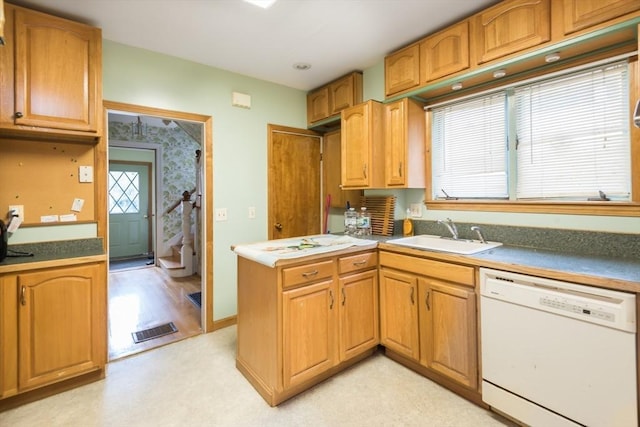 98 Safford St, Quincy, MA 02171 - kitchen with dishwasher, a peninsula, and light floors