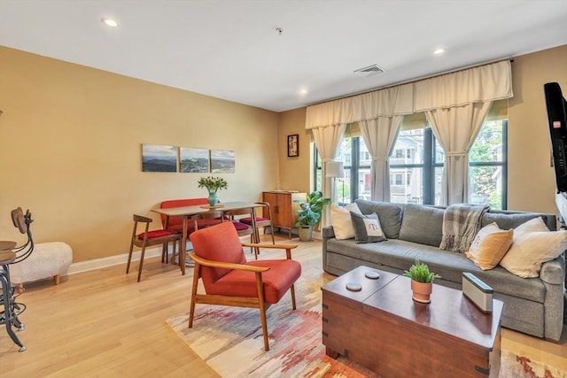 1 Brook Rd Unit 215, Quincy, MA 02169 - living area featuring light wood-style flooring, recessed lighting, and baseboards