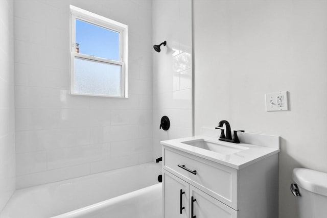 11 Barr St, Salem, MA 01970 - bathroom with vanity and washtub / shower combination