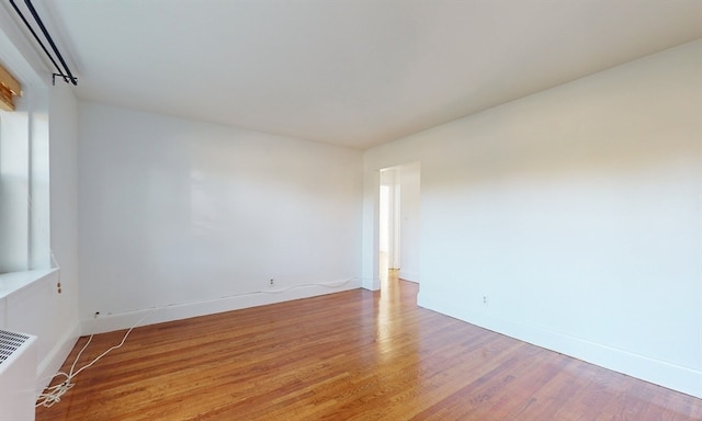 empty room featuring light hardwood / wood-style flooring