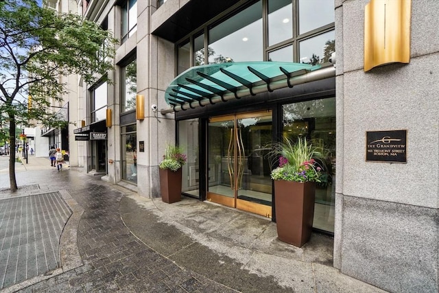 view of exterior entry
