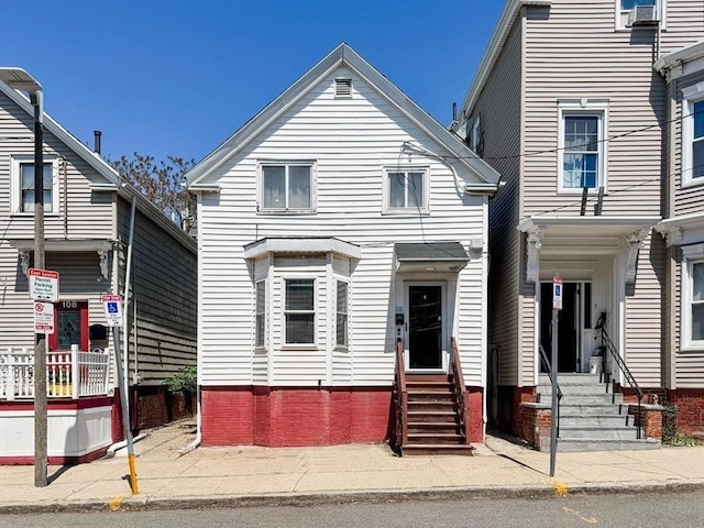 view of front of property featuring entry steps
