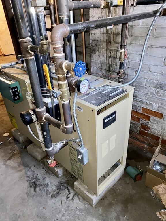 257 French St, Fall River, MA 02720 - view of utility room