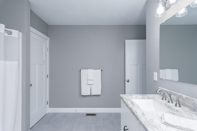 10 Soucy Dr Unit 10, Rutland, MA 01543 - full bathroom with vanity and baseboards