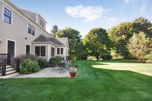 view of yard with a patio area