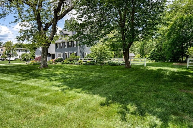 21 Boutwell, Andover, MA 01810 - view of green lawn
