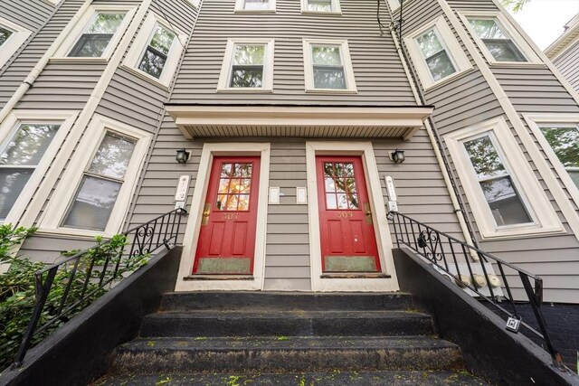 309 Elm St Unit 3, Cambridge, MA 02139 - view of exterior entry