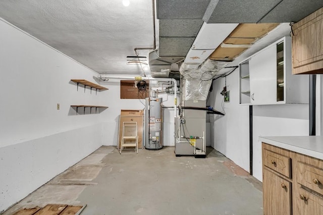 27 Philip Rd, Lexington, MA 02421 - unfinished below grade area with water heater and heating unit
