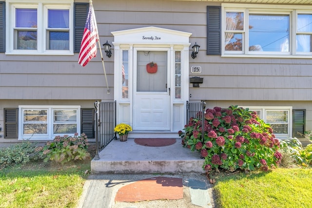 view of property entrance