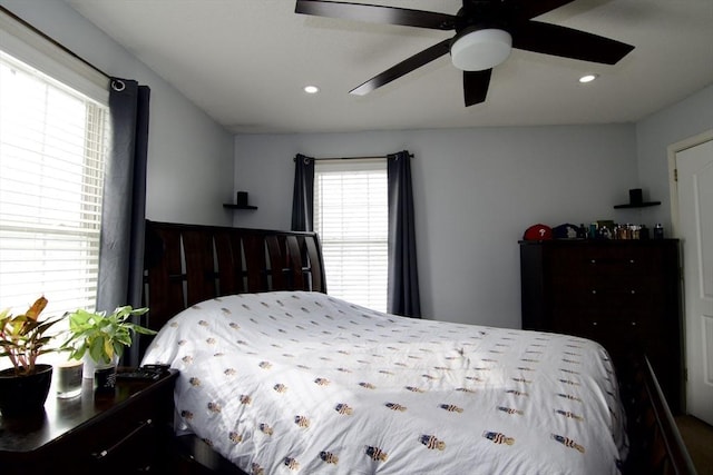 bedroom featuring ceiling fan