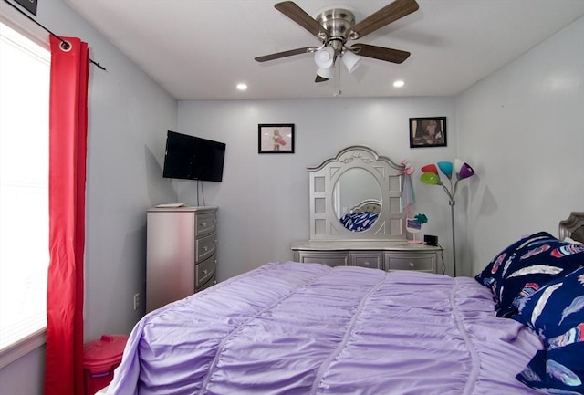 bedroom featuring ceiling fan