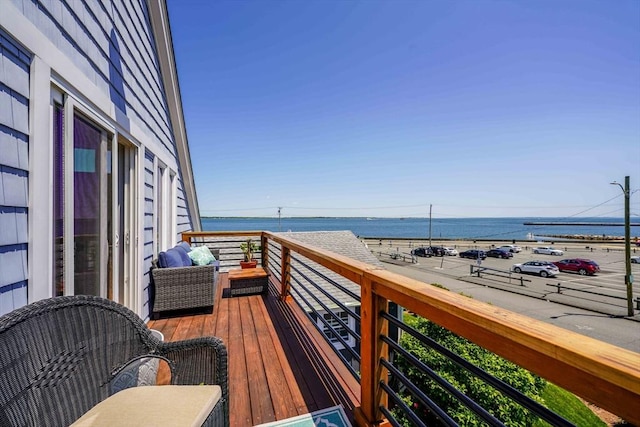 21 Hudson St, New Bedford, MA 02744 - balcony featuring a water view