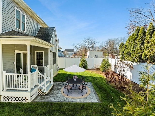 view of yard with a patio area