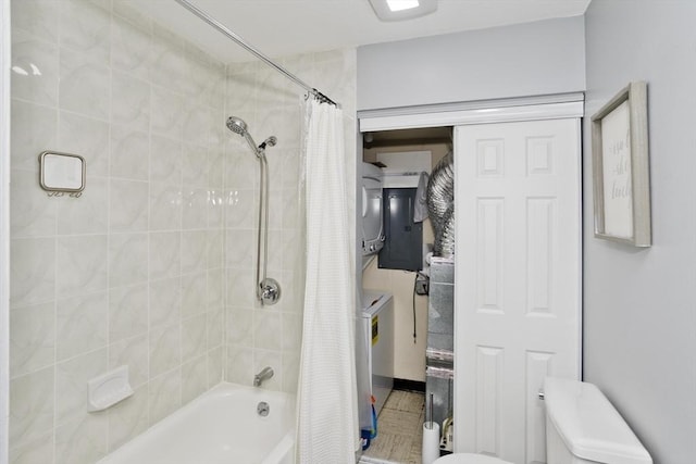 full bath with shower / tub combo and toilet