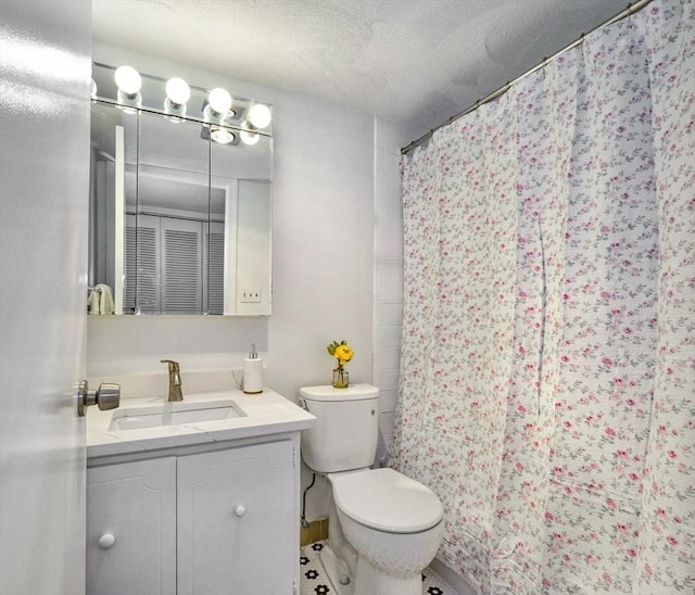 49 Melrose St Unit 7F, Melrose, MA 02176 - full bath with vanity, curtained shower, and a textured ceiling