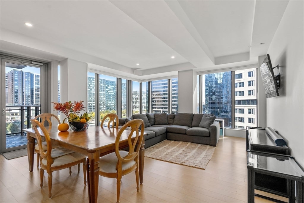 dining area with light hardwood / wood-style flooring