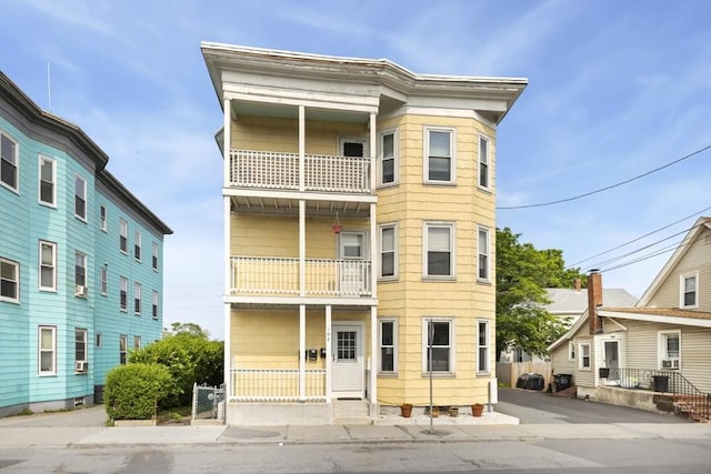 162 Park St Unit 1, Beverly, MA 01915 - view of front of property with a balcony